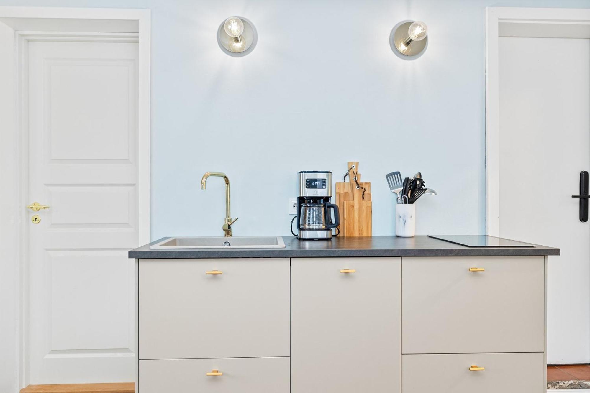 Downtown Baldursbra - Two Bedroom Apartment Reykjavík Zewnętrze zdjęcie